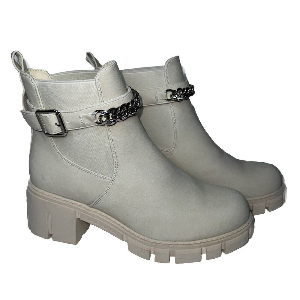 Chelsea Lug Sole Ankle Boots Cream Ivory Beige Silver Chain Buckle Platform 8 M